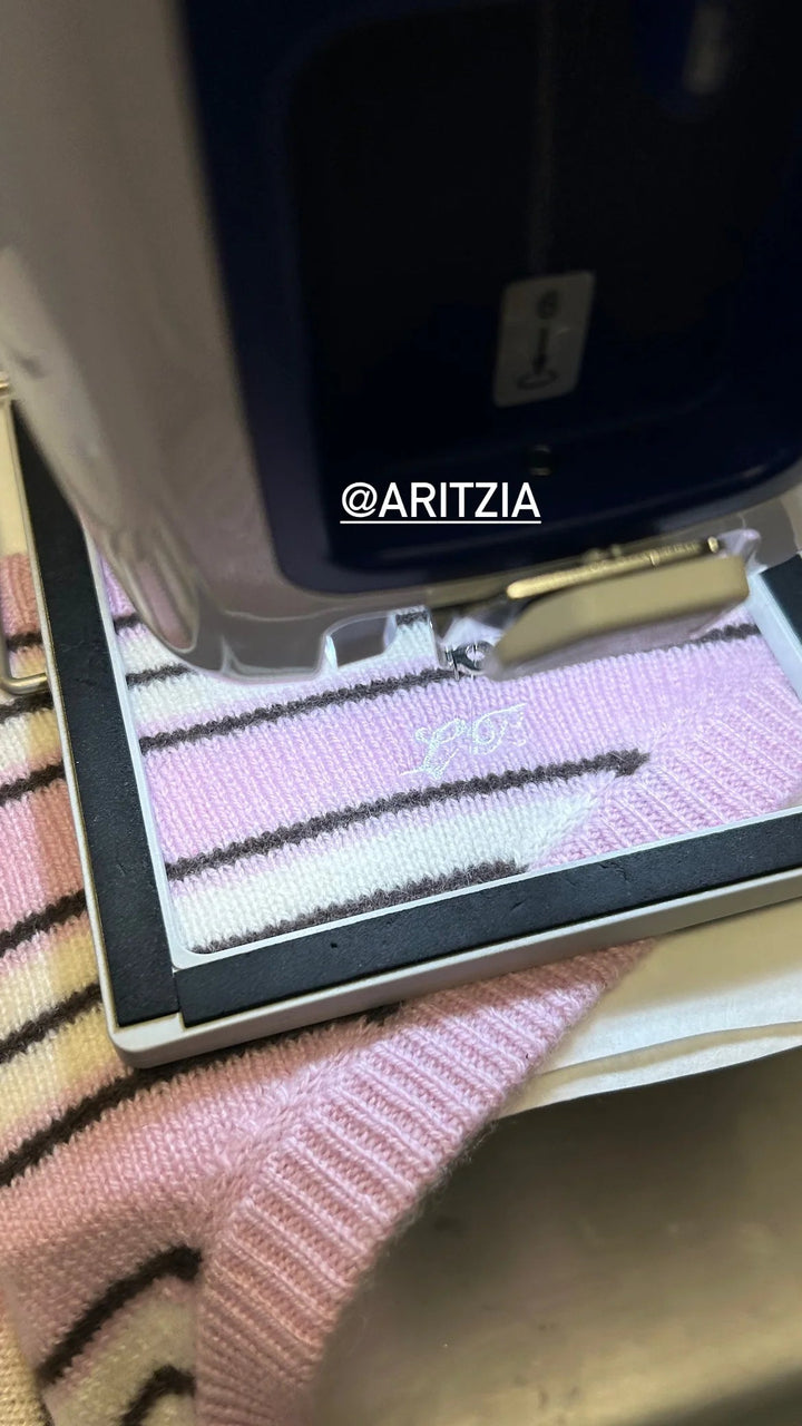Personal embroidery on knitwear