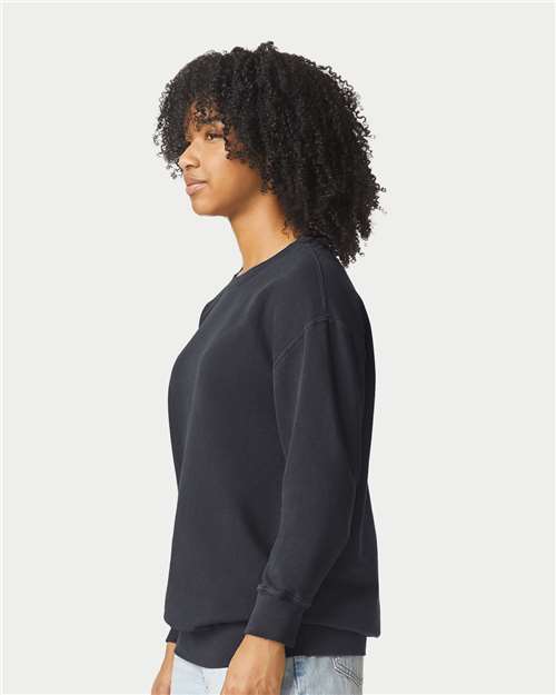 Comfort Colors Unisex Garment-Dyed Lightweight Crewneck Sweatshirt 1466