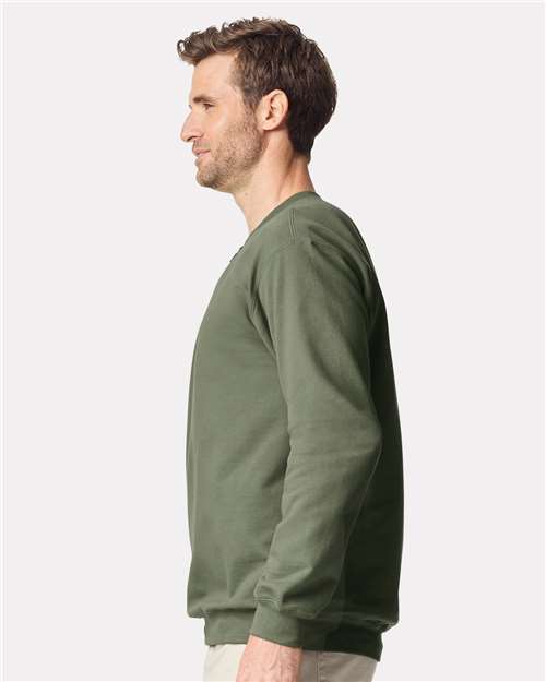 Gildan Unisex Softstyle® Midweight Quarter-Zip Sweatshirt SF008