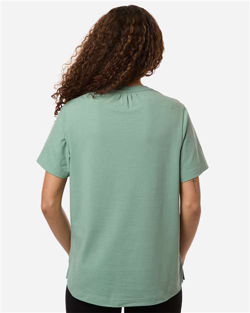 Devon & Jones Women's Seaton Pebble Textured Polo DG102W